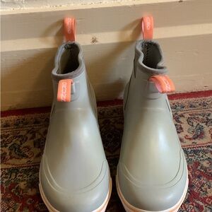 Women’s Grundens Gray and Orange Boots